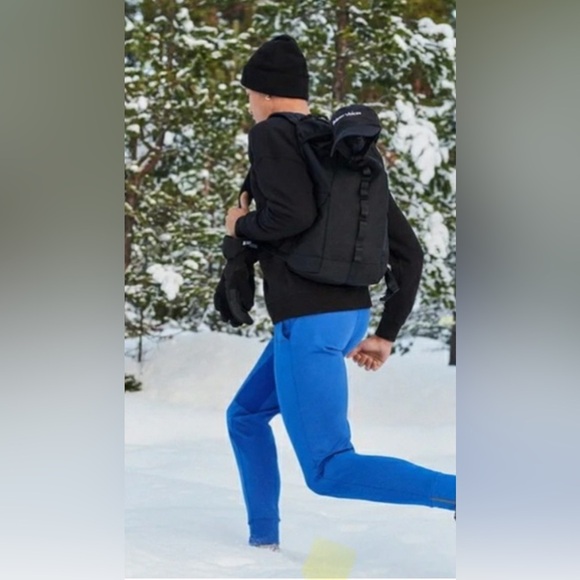Outdoor Voices FrostKnit Jogger Blue - Picture 7 of 7